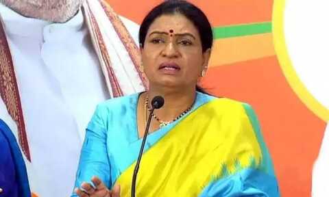 స్థానిక సంస్థల ఎన్నికలను ఎదుర్కోవడానికి కాంగ్రెస్ పార్టీ భయపడుతోందని.. డీకే అరుణ సంచలన వాఖ్యలు..!