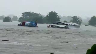కామారెడ్డి జిల్లాలో వరద బీభత్సం.. గ్రామాలకు గ్రామాలే ఖాళీ..!