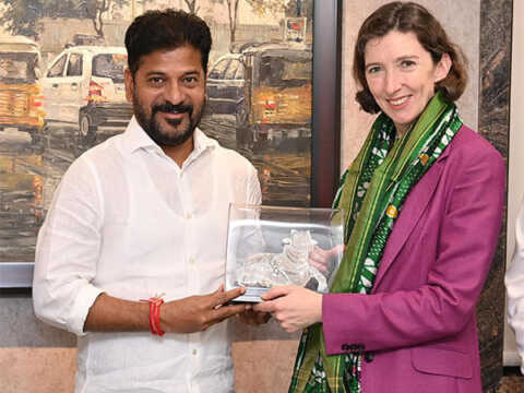 పవన్ కల్యాణ్ ‘ఓజీ’ ట్రైలర్ కు ముహూర్తం ఫిక్స్..! ఎప్పుడంటే..?