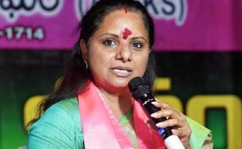బీఆర్ఎస్ కు ఎక్స్ వేదికగా కవిత కౌంటర్..