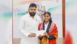 దటీజ్ పవన్ కళ్యాణ్: కెప్టెన్ దీపిక విజ్ఞప్తి మేరకు గంటల్లోనే రోడ్డు నిర్మాణానికి అనుమతులు మంజూరు