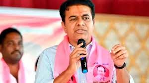 శివాజీ వివాదాస్పద వ్యాఖ్యలపై మహిళా కమిషన్ కొరడా: వ్యక్తిగతంగా హాజరు కావాలని నోటీసులు!