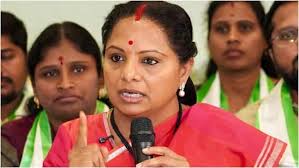 నివాస స్థలాల కోసం కవిత భూ పోరాటం: కరీంనగర్‌లో ఉద్యమకారులతో కలిసి ఆందోళన!