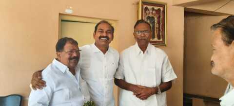 మాజీ ఎమ్మెల్యే కడపల మోహన్ రెడ్డి గారిని మర్యాదపూర్వకంగా కలిసిన. పూల