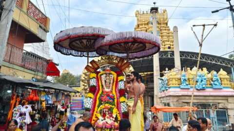 కీర్తి సురేష్ కోసం స్టార్ హీరోయిన్‌కు మస్కా కొట్టిన కిషోర్ తిరుమల: ‘నేను శైలజ’ వెనుక అసలు కథ!