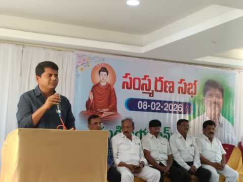 పులివెందులలో గండి జయరాం యాదవ్ సంస్మరణ సభ: కుటుంబానికి అండగా ఉంటామని సిపిఐ జిల్లా కార్యదర్శి వేమయ్య యాదవ్ హామీ