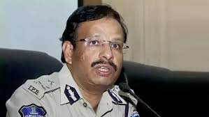 శివుడి ప్రసాదంగా గంజాయి: రీల్స్ పిచ్చితో కటకటాల పాలైన యువకులు.. సజ్జనార్ సీరియస్ వార్నింగ్!