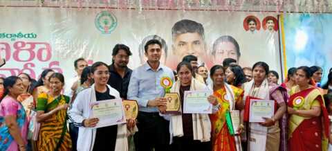 అంతర్జాతీయ మహిళా దినోత్సవం: జాతీయ క్రీడాకారిణులు సిరి, నికితలకు ఘన సన్మానం