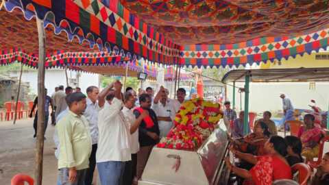 గంగదేవిపల్లి రూపురేఖలు మార్చిన ఆదర్శవాది కూసం రాజమౌళి కన్నుమూత: సీపీఎం నేతల ఘన నివాళి