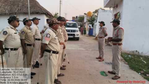 ఘోర బస్సు ప్రమాదం…. కనీసం 10 మంది సజీవదహనం……