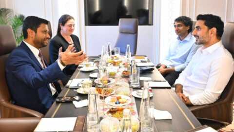 మంత్రి లోకేష్‌తో ఎయిర్‌ట్రంక్ సీఈఓ రాబిన్ భేటీ..