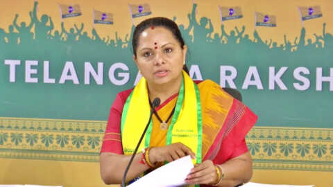 బీఆర్ఎస్ పార్టీ ఖాతాలోని రూ. 1,400 కోట్లపై విచారణ జరిపించాలి: కవిత..