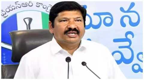 మాజీ మంత్రి జోగి రమేష్ కుటుంబంలో కలకలం.. భర్త, అత్తమామలతో సహా 11 మందిపై మందిపై గృహ హింస కేసు..