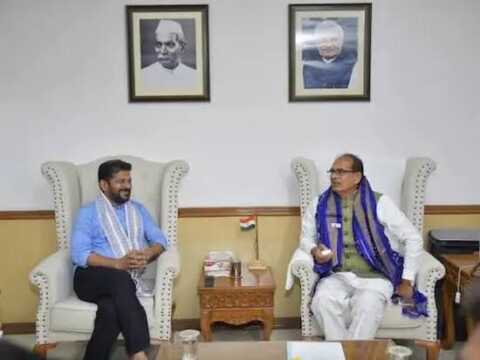 శివరాజ్ సింగ్ చౌహాన్ తో రేవంత్ రెడ్డి భేటీ..! కీలక అంశాలపై చర్చ..!