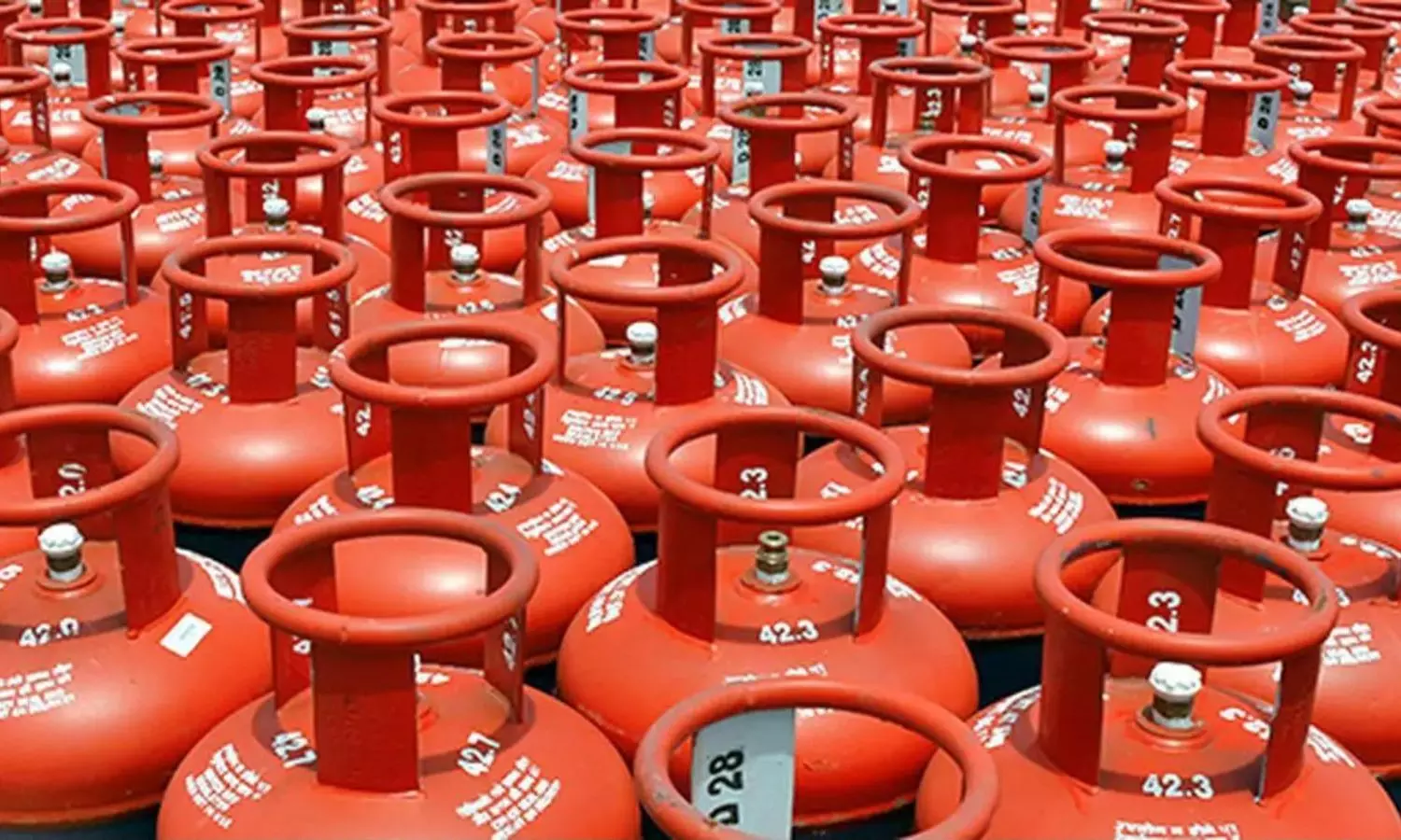 Gas Cylinder: e-KYC పూర్తి చేయకపోతే గ్యాస్ బుకింగ్ రద్దు? వినియోగదారులకు కీలక అలర్ట్
