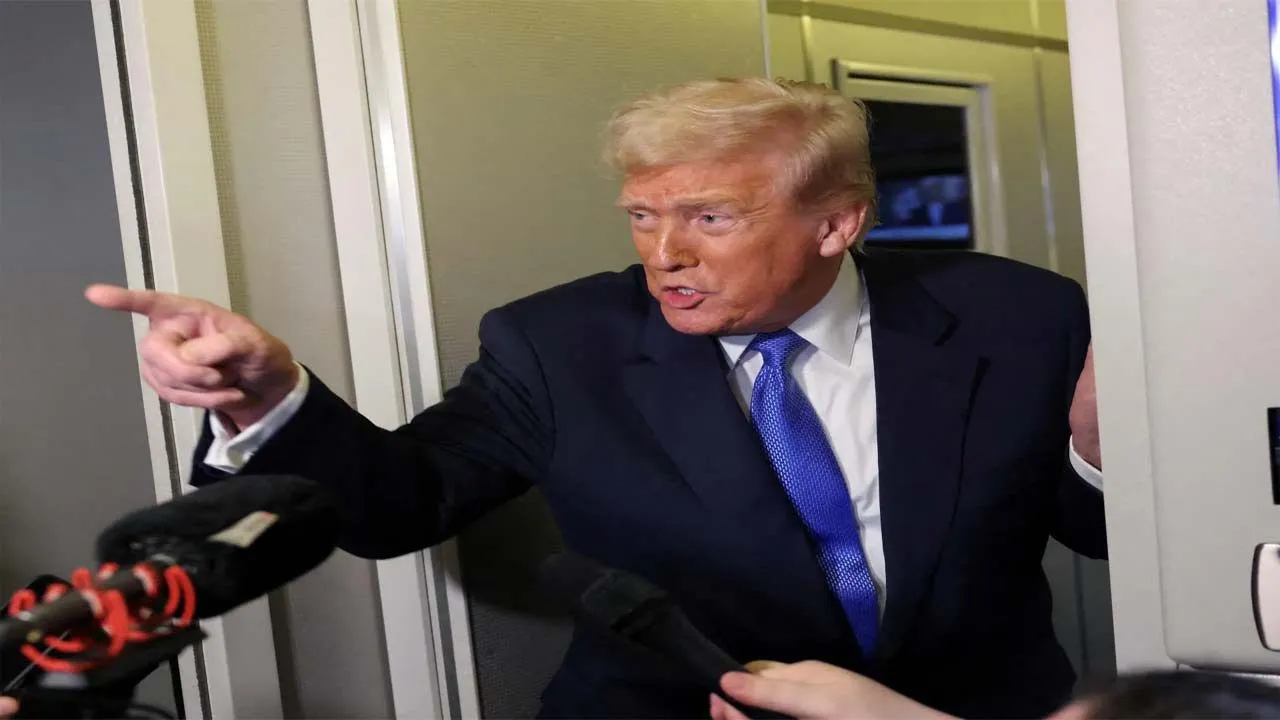 Trump Warns Iran: అమెరికాతో ఒప్పందం కుదరకపోతే ఇరాన్‌కు సరఫరాలు అడ్డుకుంటామని ట్రంప్ హెచ్చరిక