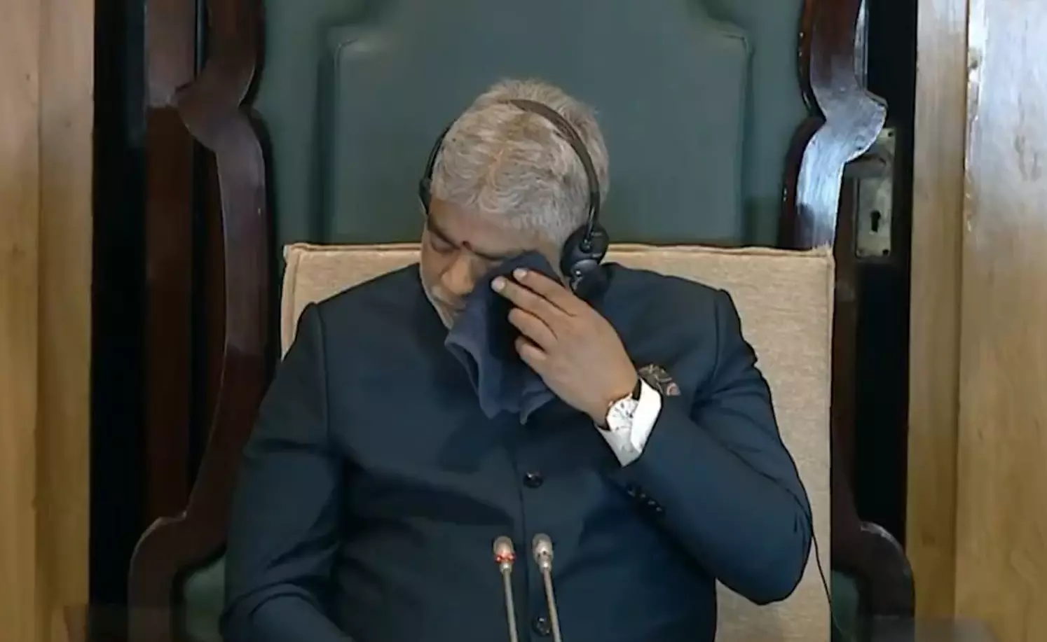 అసెంబ్లీలో కన్నీళ్లు పెట్టుకున్న స్పీకర్ గడ్డం ప్రసాద్ కుమార్..!